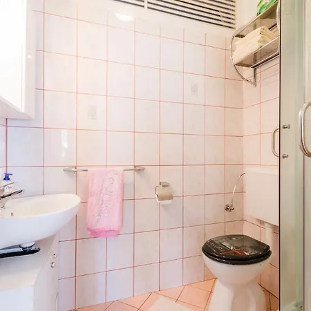 Bozena Komadina Apartment *